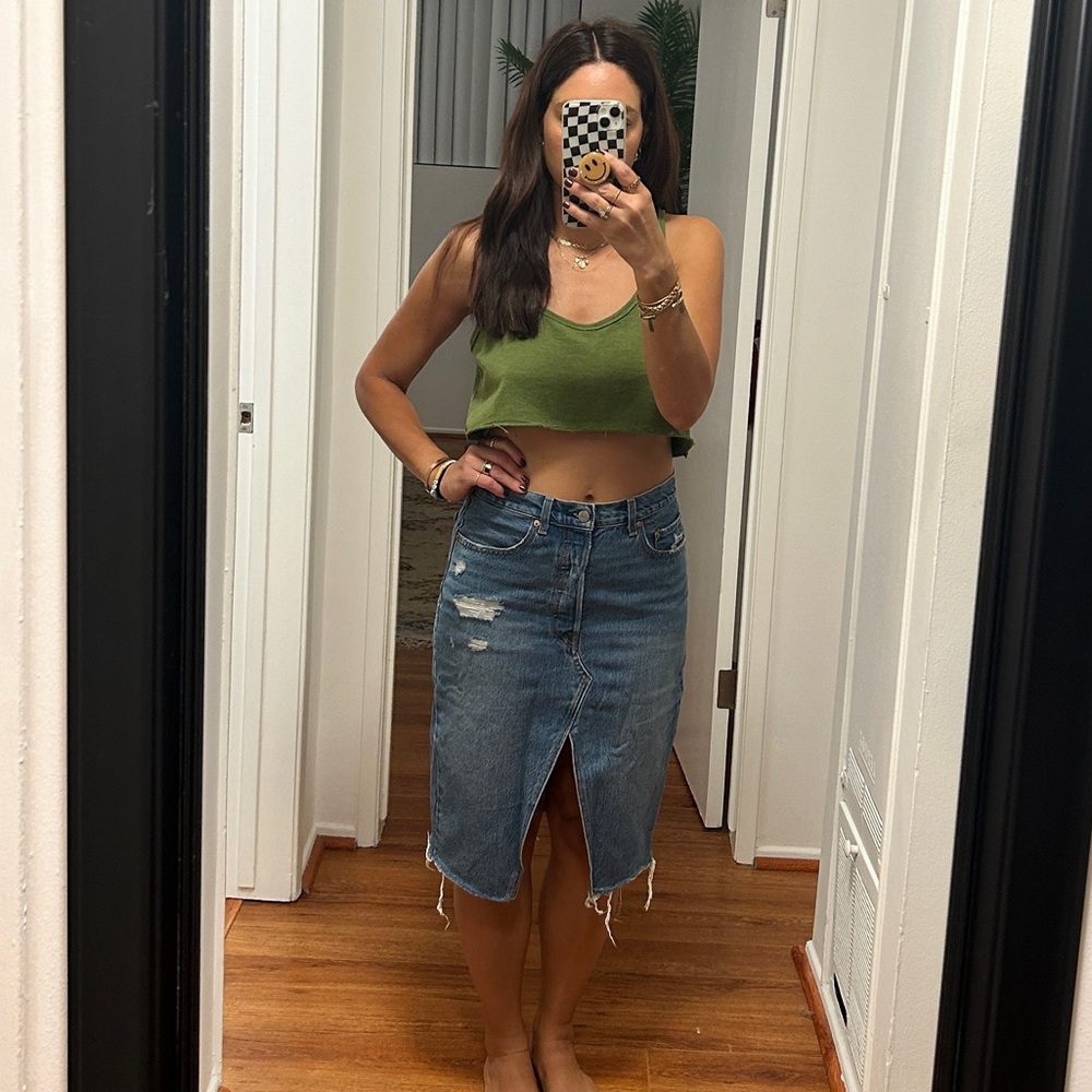 Levi’s denim midi skirt size 29